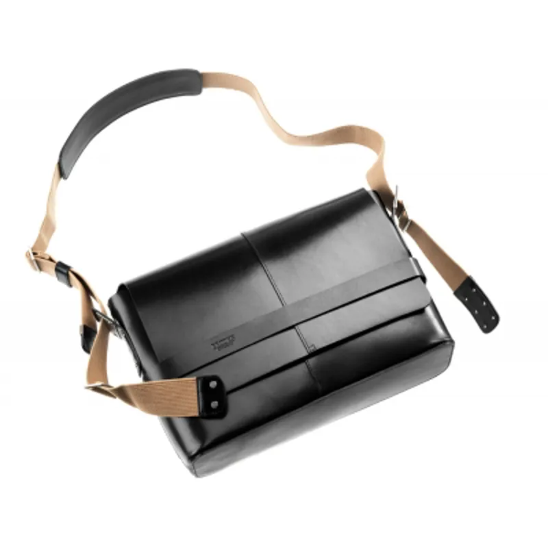 Brooks Barbican Leather Bag in Black