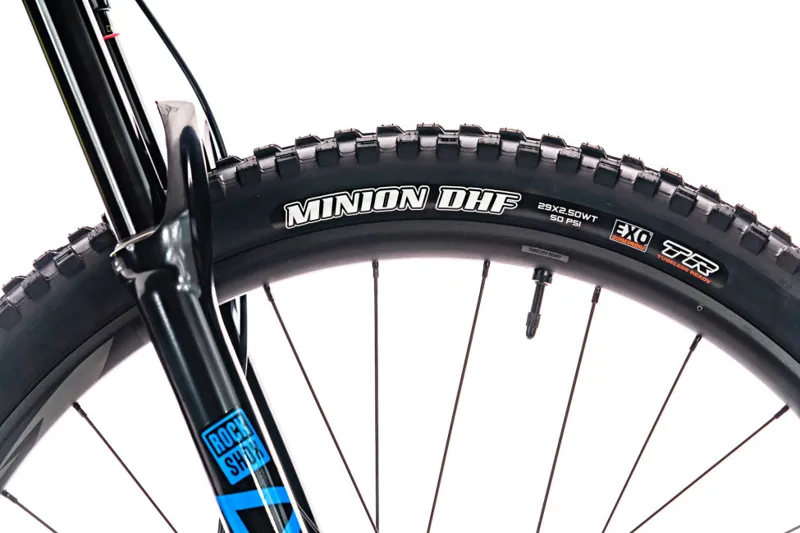 2020 Giant Reign Advanced Pro 29 2 Mountain Bike in Blue-2