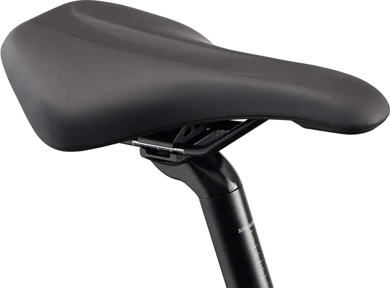 2021 Giant Roam 4 Disc Hybrid Bike in Black-1