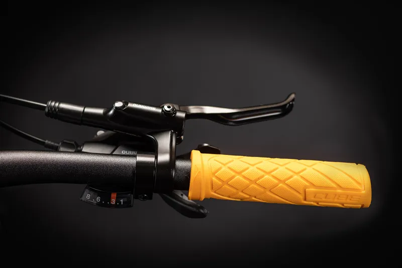 2021 Cube Aim Race Mountain Bike in Grey-2