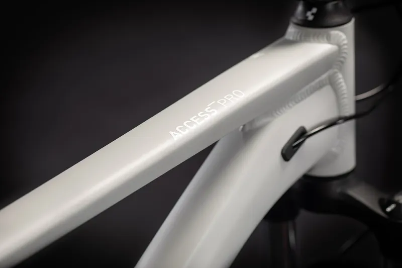 2021 Cube Access Pro Womens Mountain Bike in White-4