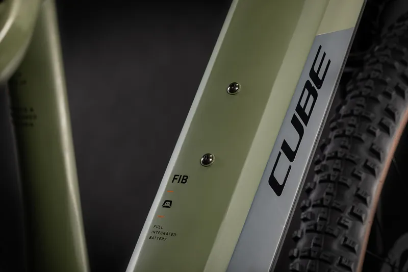 2021 Cube Reaction Hybrid Race 625 Electric Mountain Bike in Green-3