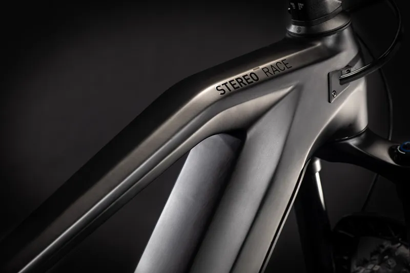 2021 Cube Stereo Hybrid 140 HPC Race 625 Electric Bike in Black-4