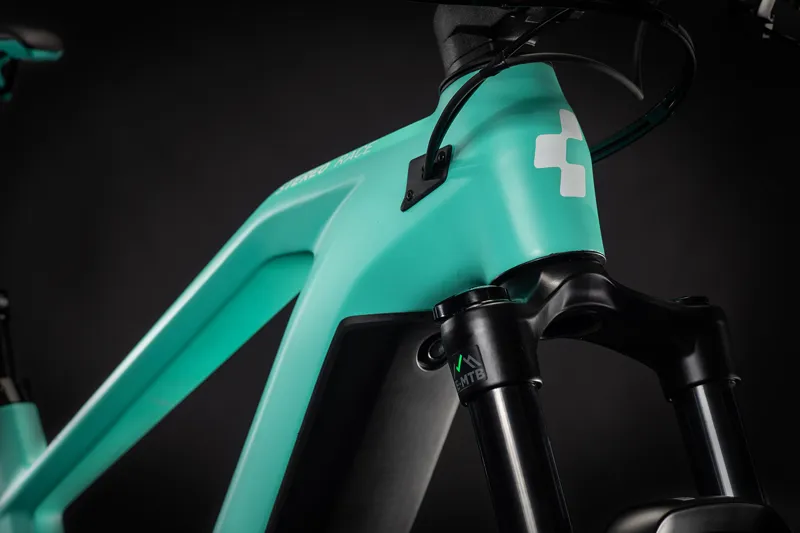 2021 Cube Stereo Hybrid 140 HPC Race 625 Electric Bike in Blue-2