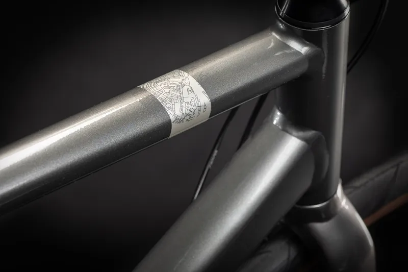 2021 Cube Editor Belt Drive Bike in Silver-4