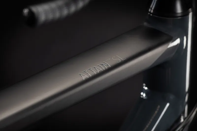 2021 Cube Attain SL Road Bike in Grey-4