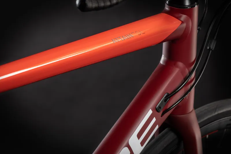 2021 Cube Attain SL Road Bike in Red-4