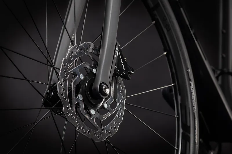 2021 Cube Attain GTC Race Carbon Road Bike in Yellow-1