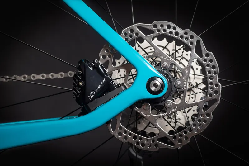 2021 Cube Agree C62 Race Road Bike in Blue-1