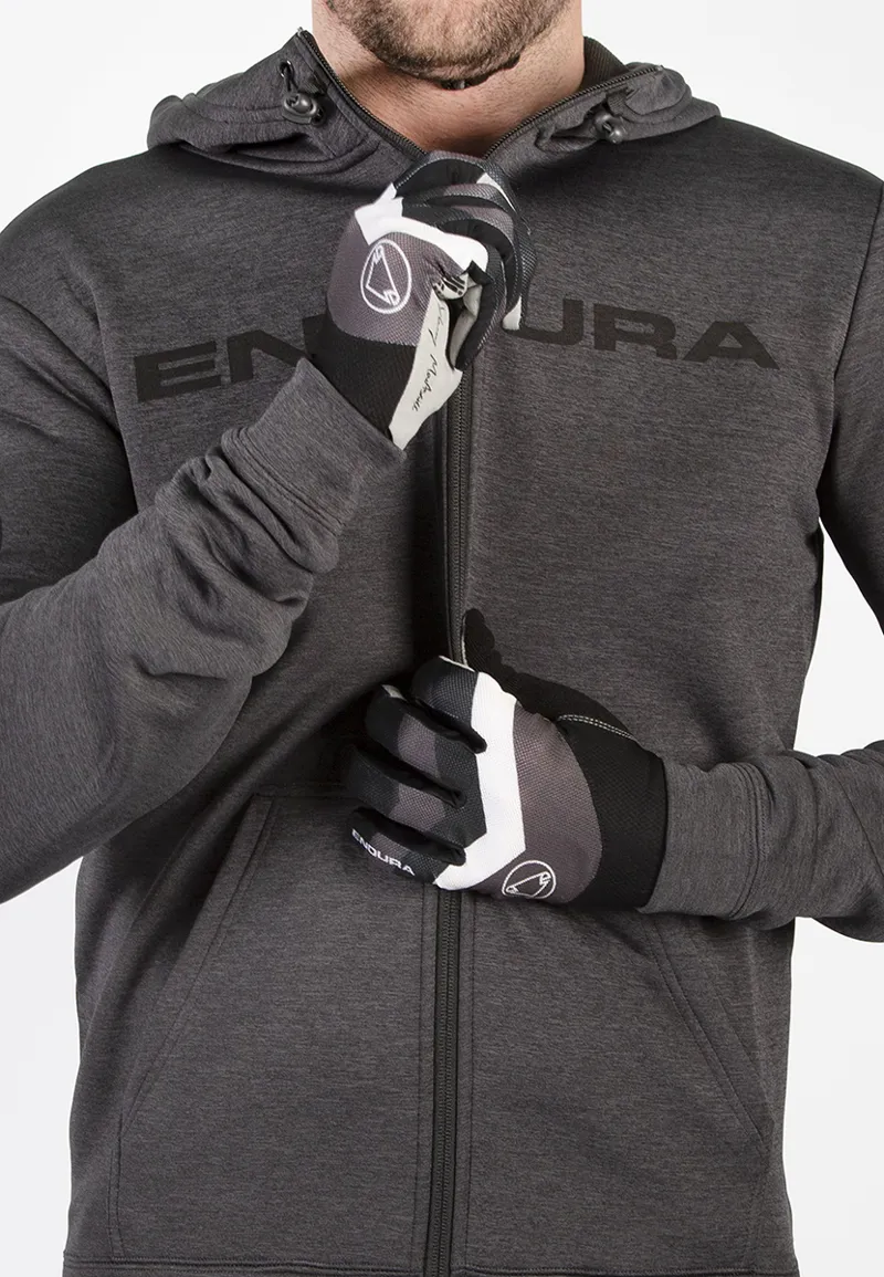 Endura Hummvee Hoodie in Black-4