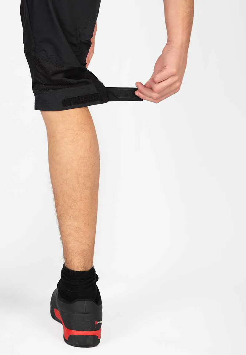 Endura Hummvee 3/4 Shorts II With Liner in Black-4