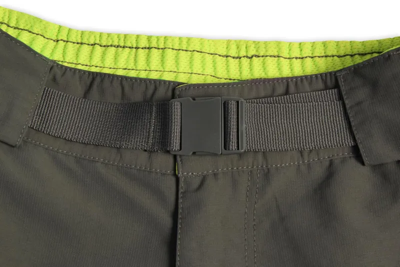 Endura Hummvee 3/4 Shorts II With Liner in Black-3