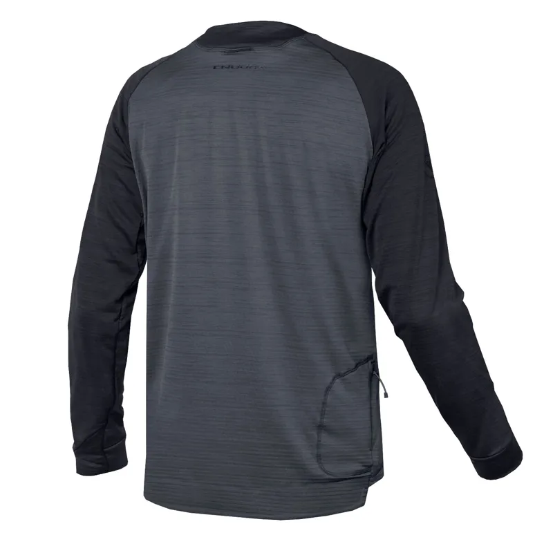 Endura Singletrack Long Sleeve Jersey in Black-1