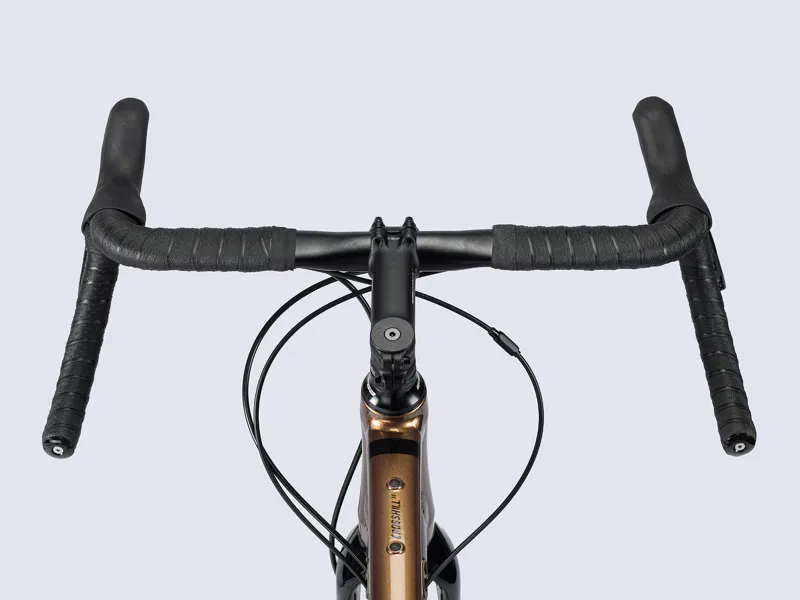 2021 Lapierre Crosshill 3.0 Gravel Bike in Brown-2