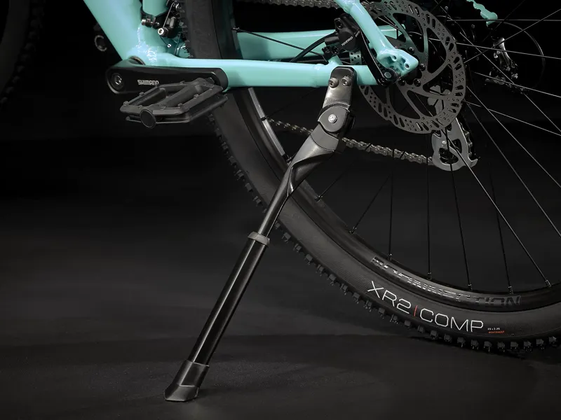 2022 Trek Marlin 5 Mountain Bike in Green-3