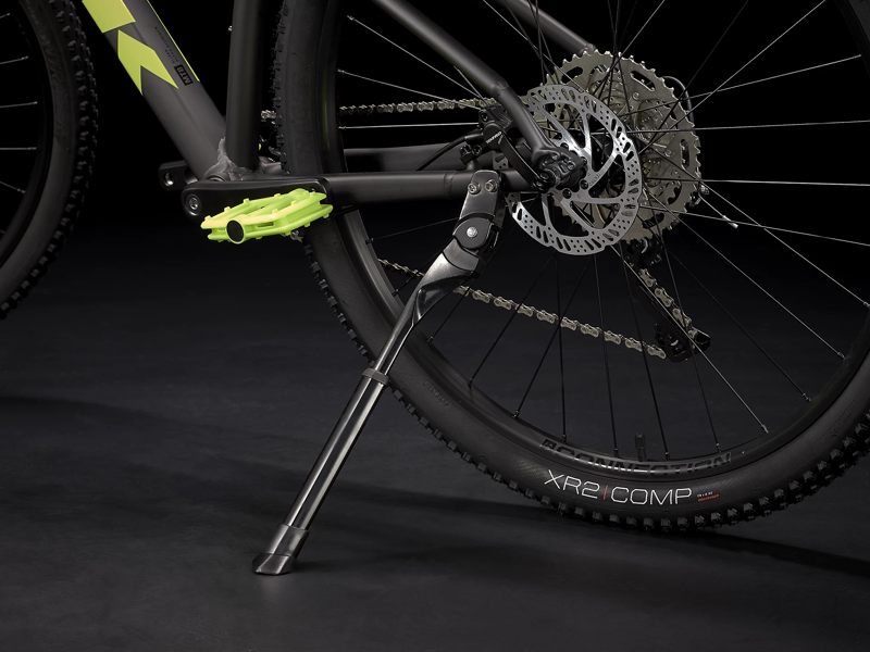 2022 Trek Marlin 6 Mountain Bike in Black-3