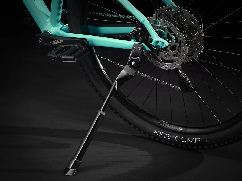 2022 Trek Marlin 7 Mountain Bike in Green-3