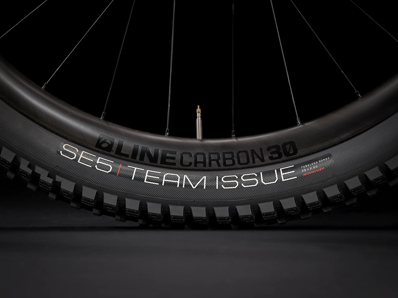 2021 Trek Rail 9.9 XTR Electric Mountain Bike in Purple-2