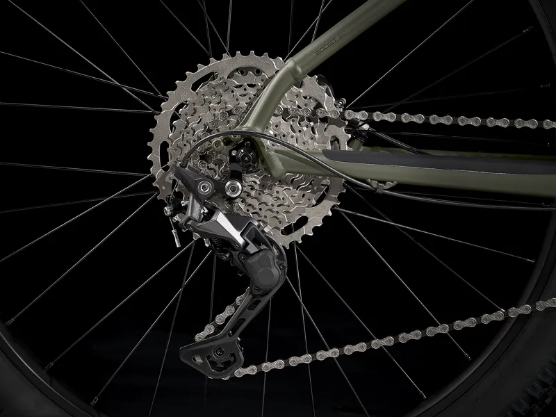 2022 Trek Roscoe 6 Mountain Bike in Green-11