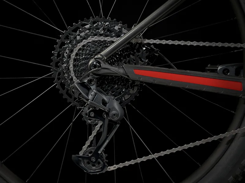 2022 Trek Roscoe 8 Mountain Bike in Black Olive-11