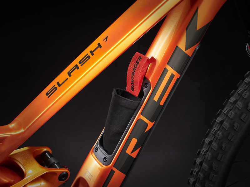 2022 Trek Slash 7 Deore/XT Mountain Bike in Factory Orange-4