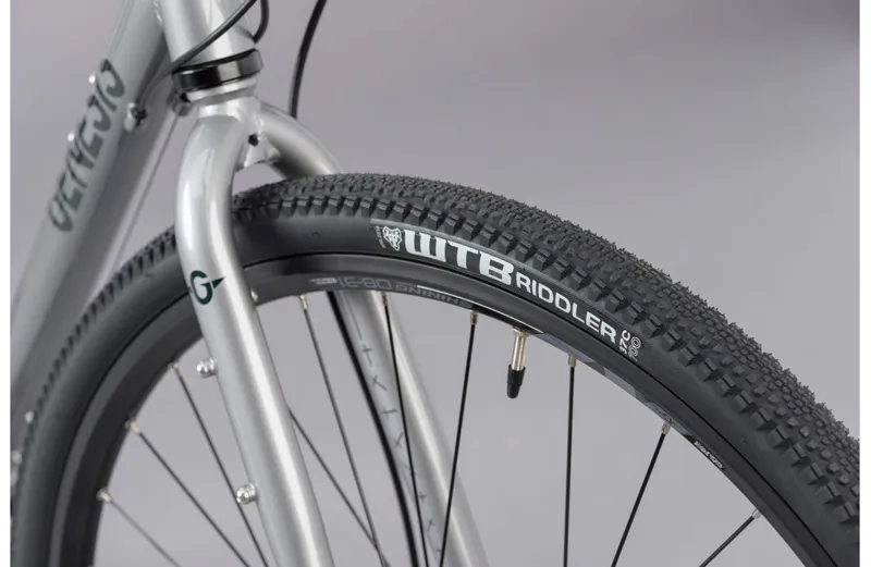 2021 Genesis CDA 30 Gravel Bike in Silver-4