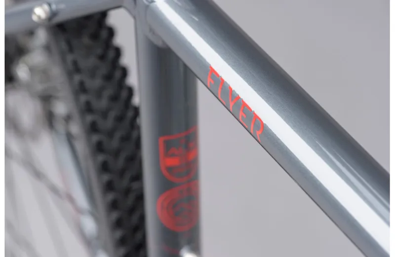 2021 Genesis Flyer Gravel Bike in Grey-8