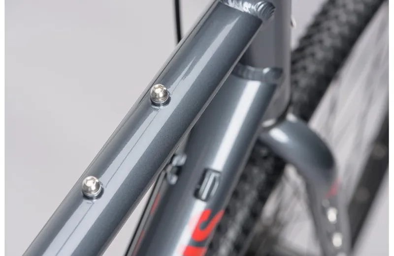 2021 Genesis Flyer Gravel Bike in Grey-3